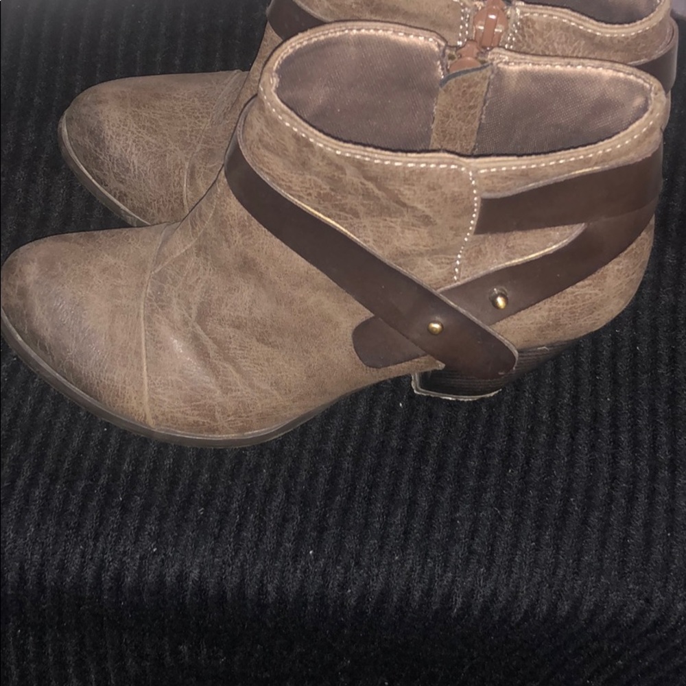 Fergalicious Ankle Booties Leather